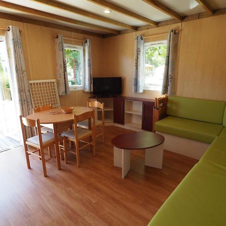 Camping Le Sorlut Cozes Ngoại thất bức ảnh